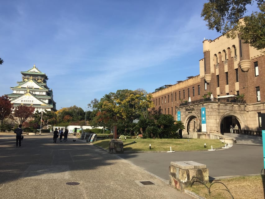 Osaka: Half-Day Private Guided Tour of the Castle - Miraiza and Sakuramon Gate
