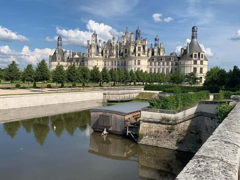Paris: Loire Valley Castles Tour with Chambord & Chenonceau - Chenonceau and the women who shaped it