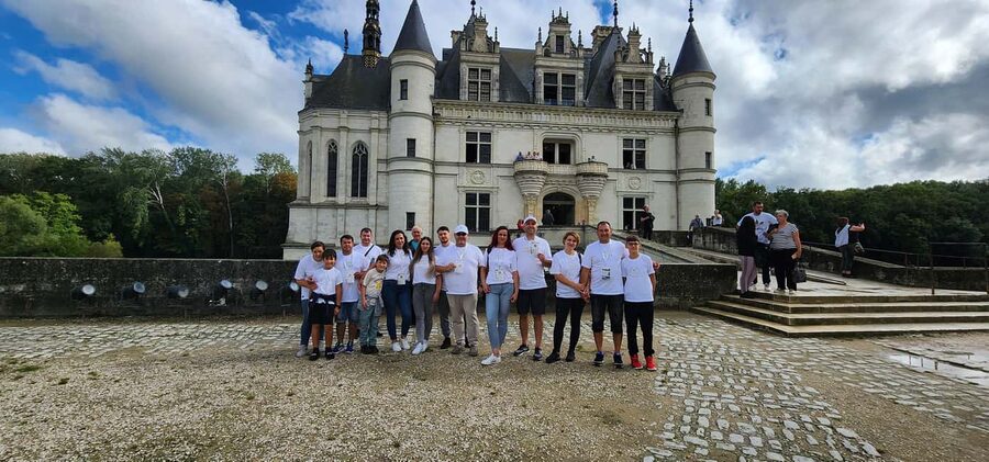 Paris to Loire Valley Castles Chambord & Chenonceau -DayTrip - Lunch in Chambord: plan for the extra cost