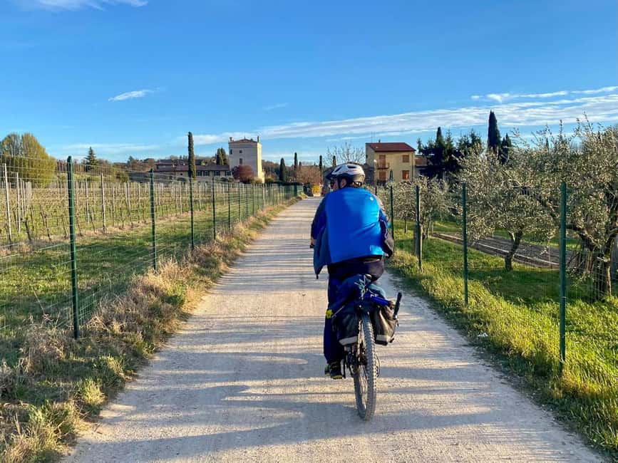 Pastrengo: e-bike tour and wine tasting in the Castle - Is $100 a fair price?