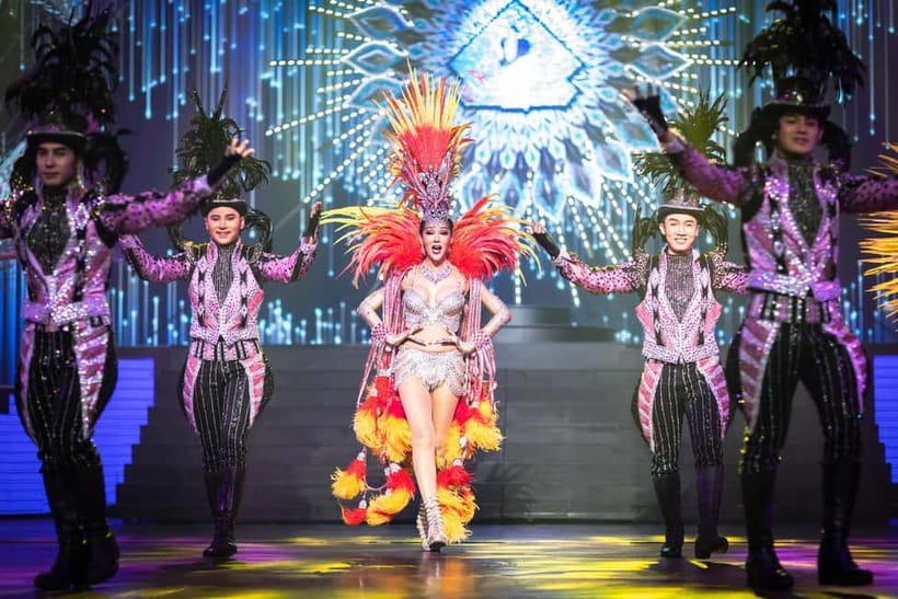 Pattaya: Alcazar Cabaret Show Admission Ticket - Why the Alcazar show works for a Pattaya evening