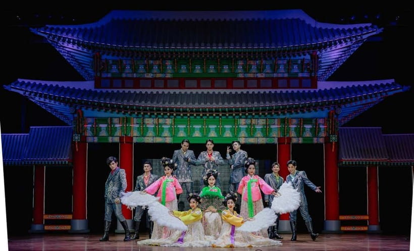 Pattaya: Alcazar Cabaret Show Admission Ticket - The performers and the character of the show