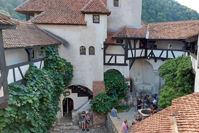 Peles Castle, Dracula Castle and Brasov old town - private tour from Bucharest - Sinaia Monastery, a calm first stop