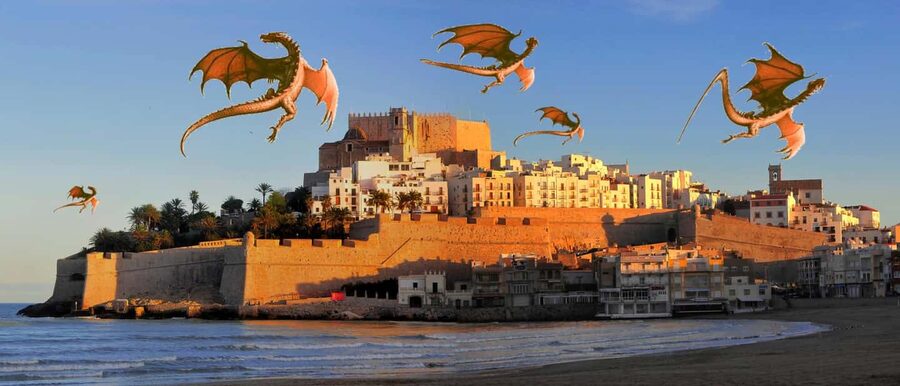 Peñíscola Day Tour: Game of Thrones, Castle Lunch, & Beach Time - Lunch inside the castle