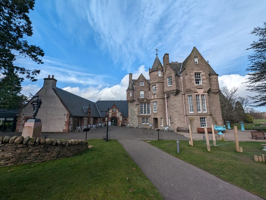 Perth: The Black Watch Castle and Museum Entry Ticket - Entering Balhousie Castle and finding your way around