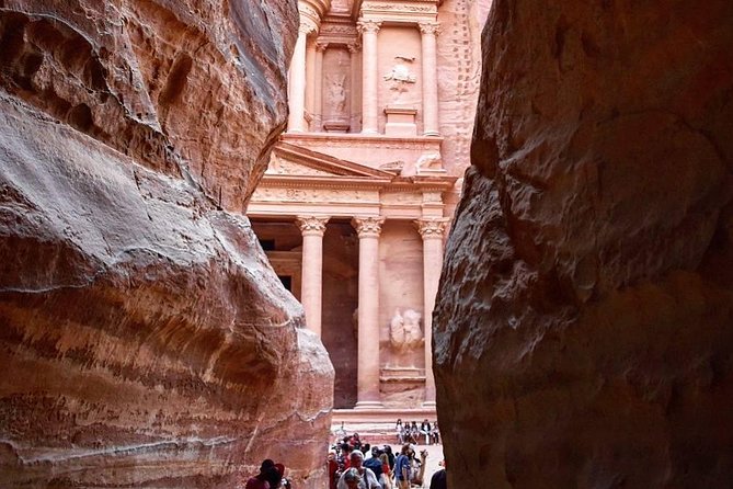 Petra, Little Petra and Shobak Castle - Private Tour From Amman - The Siq and Petra’s Treasury