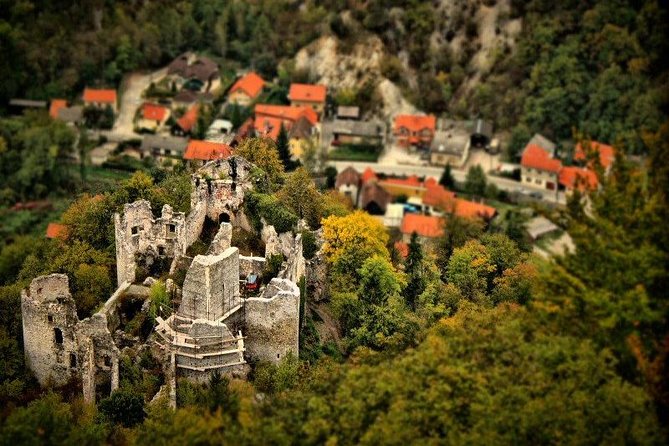 Picturesque Samobor & Samobor Castle Half-day Tour - Booking details worth knowing