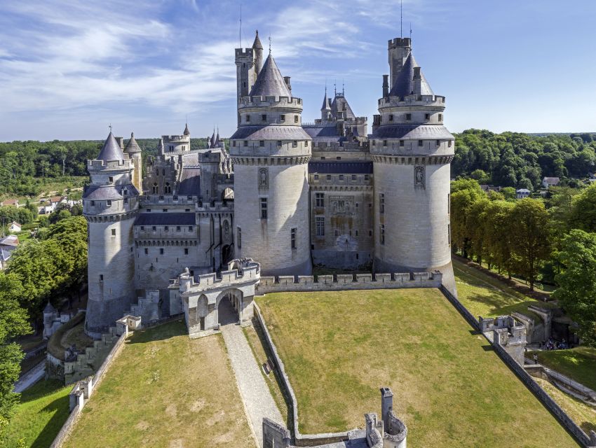 Pierrefonds: Château de Pierrefonds Entrance Ticket - The donjon, chapel, and old dungeons