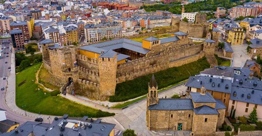 Ponferrada: Castle of the Templars Entry and Guided Tour - FAQ