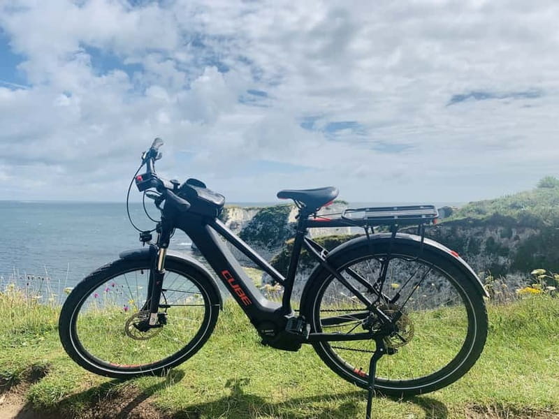 Poole: Old Harry Rocks and Corfé Castle Guided E-bike Tour - The Corfe Castle question