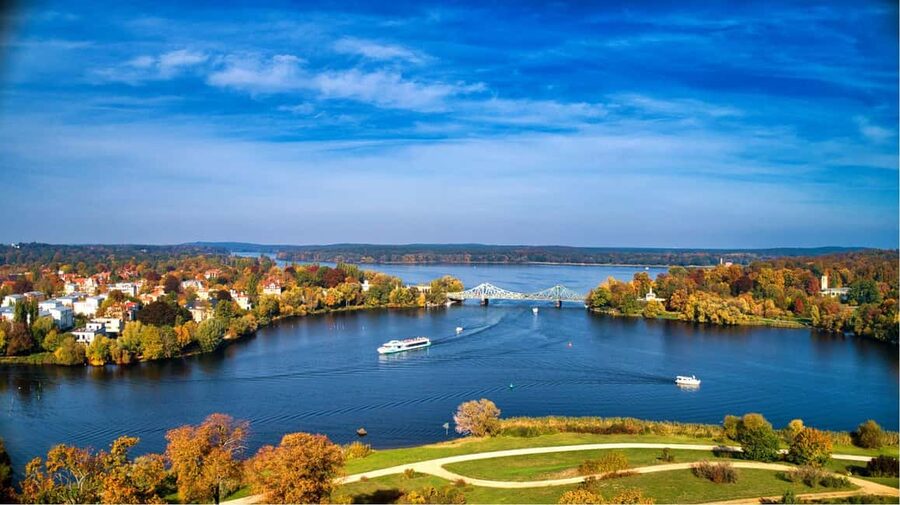 Potsdam: The evening Wannsee tour. Castles, parks, and villas. - Truman Villa and the Potsdam Conference connection