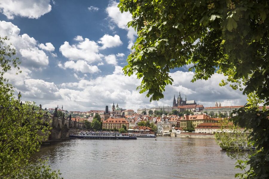Prague: 3–Hour Castle Grounds Walking Tour and River Cruise - Prague’s oldest vineyard and the final view