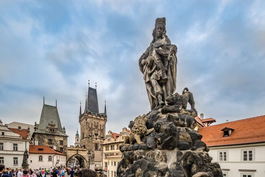 Prague: 3-Hour Walking Tour of Old Town & Prague Castle - The 15-minute tram ride to the Castle District