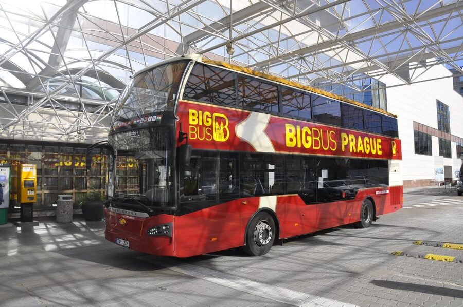 Prague: Big Bus Hop-on Hop-off, Castle Tour and River Cruise - Key points to know before you go