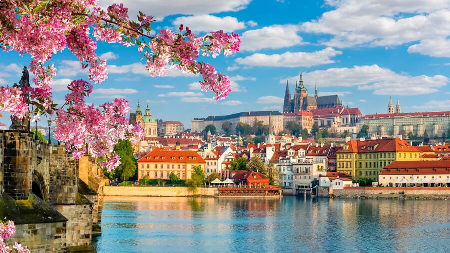 Prague: Castle Circuit Entry Tickets with Audio Guide - Starting with St. Vitus Cathedral