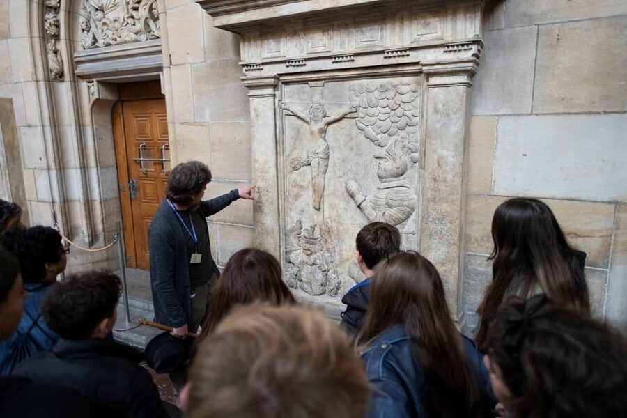 Prague Castle Interiors, Bus Tour and Vltava River Cruise - Pace, guides, and group comfort