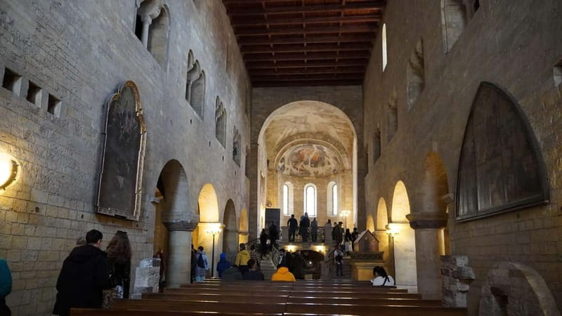 Prague Castle Interiors: Small-Group Tour with Local Guide - Golden Lane: Forty-Five Minutes Among Small Houses