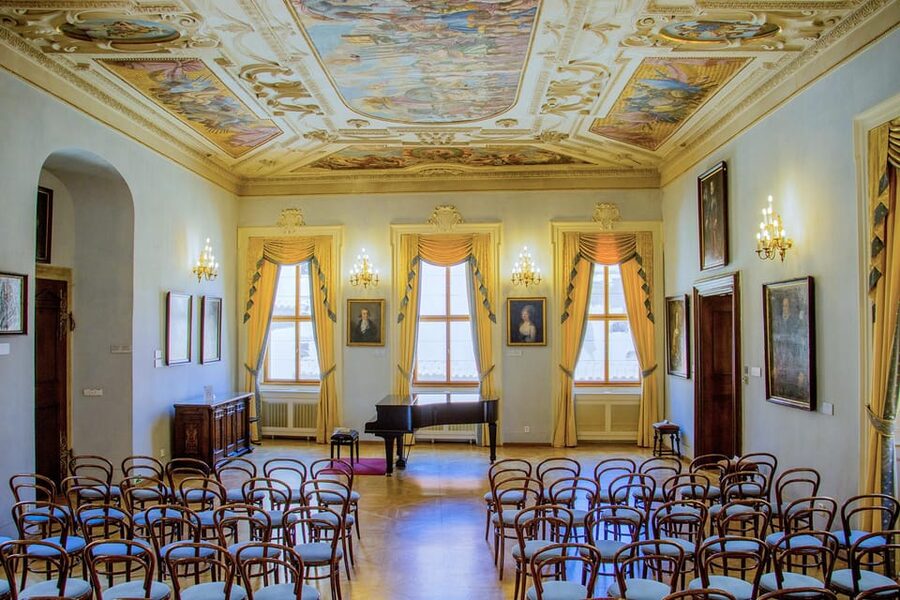 Prague Castle: Midday Classical Concert at Lobkowicz Palace - The musical program: familiar names and pleasant surprises