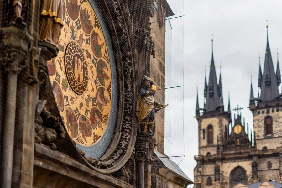 Prague: Castle, National Museum & Town Hall Tickets & Audio - How the two-day pass works in Prague