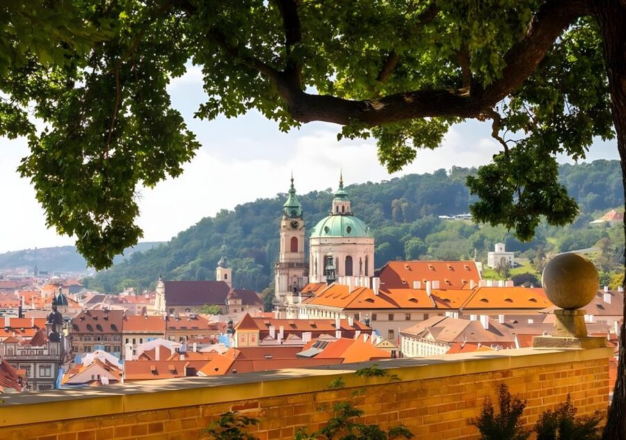 Prague Castle: Royal Palace, Cathedral, and Golden Lane Tour - Daliborka Tower, armor, and the darker side