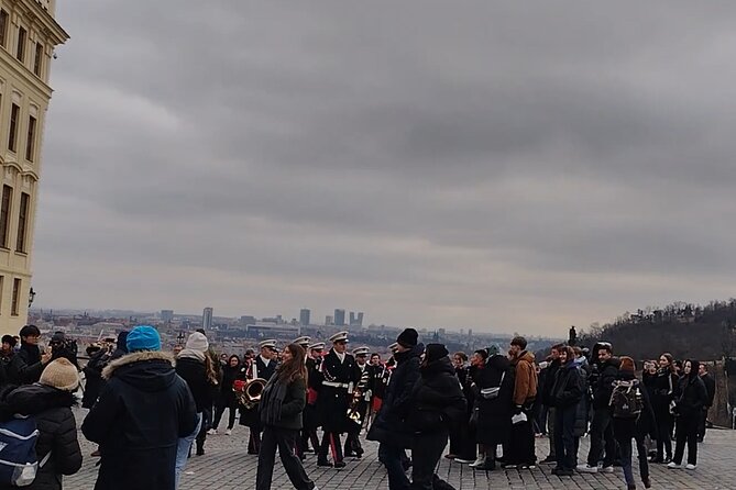Prague Castle tour - Meeting at Lvi Dvur Near Powder Bridge