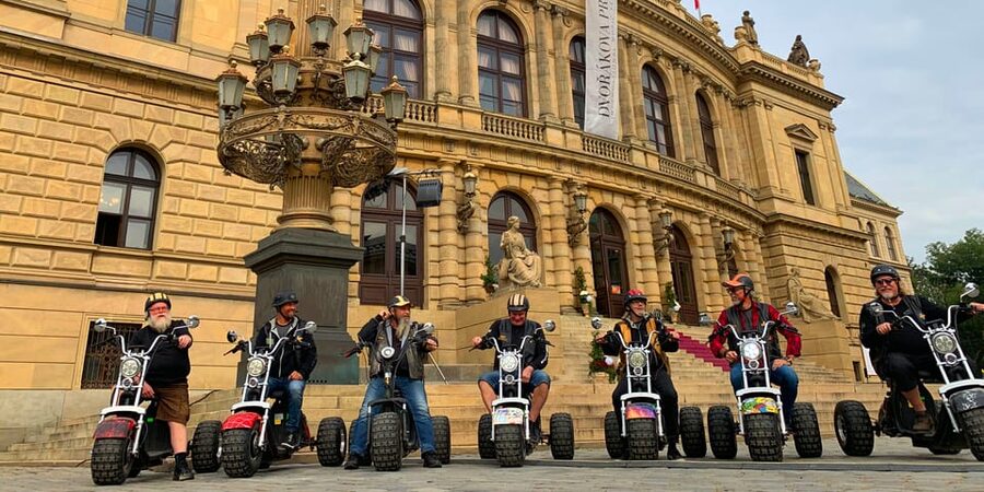Prague: Castle Viewpoints & Charles Bridge Trike Tour - Josefov, the Jewish Quarter, and what the short stop means