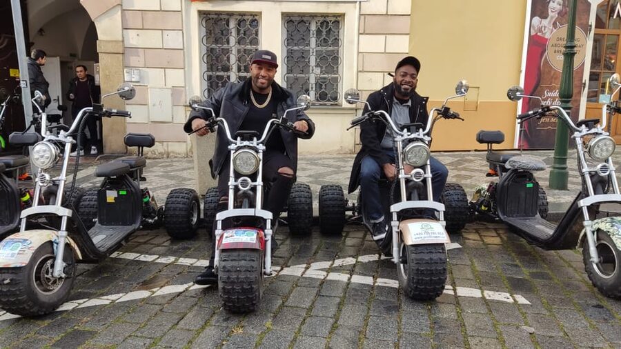 Prague: Castle Viewpoints & Charles Bridge Trike Tour - Guides, safety, and the feel of the ride