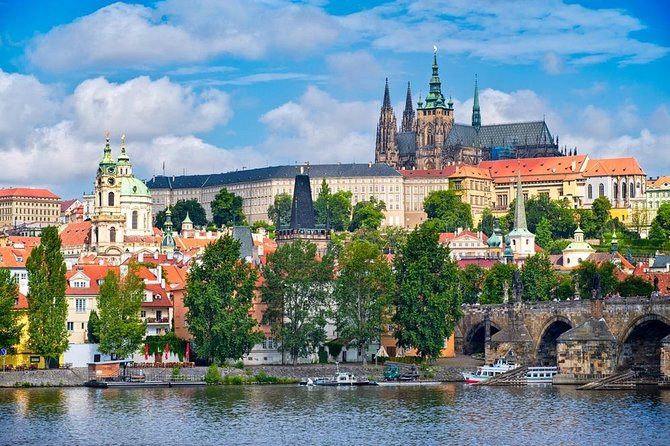 Prague Castle Walking Tour - Why Prague Castle deserves a half-day