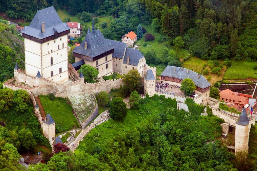 Prague: Fairytale Karlstejn Castle in Retro-Style Car - Timing, comfort, and practical details