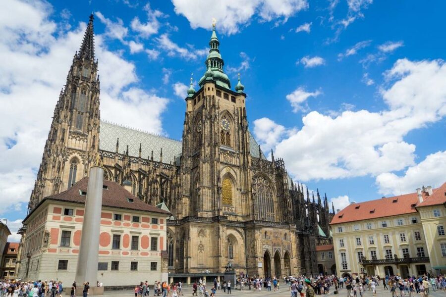Prague: Full-Day Old Town, River Cruise & Prague Castle Tour - Old Town clocks, streets, and stories