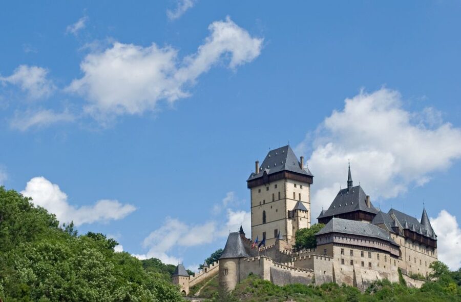 Prague: Karlštejn Castle Guided Tour with Entry Ticket - Getting from Prague to the castle