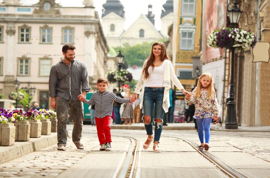 Prague Old Town Family Tour, Attractions, Royal Castle - What the four-hour Prague Castle option adds