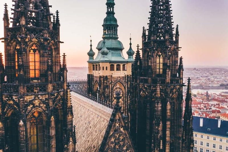 Prague: Old Town, Prague Castle & River Cruise Day Tour - Who should book this day tour