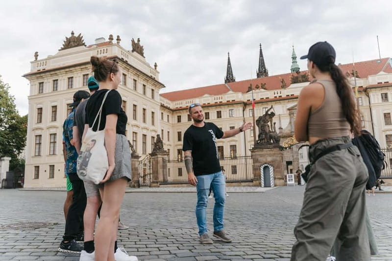 Prague: Old Town, Prague Castle & River Cruise Day Tour - The Čertovka boat ride and Prague Venice