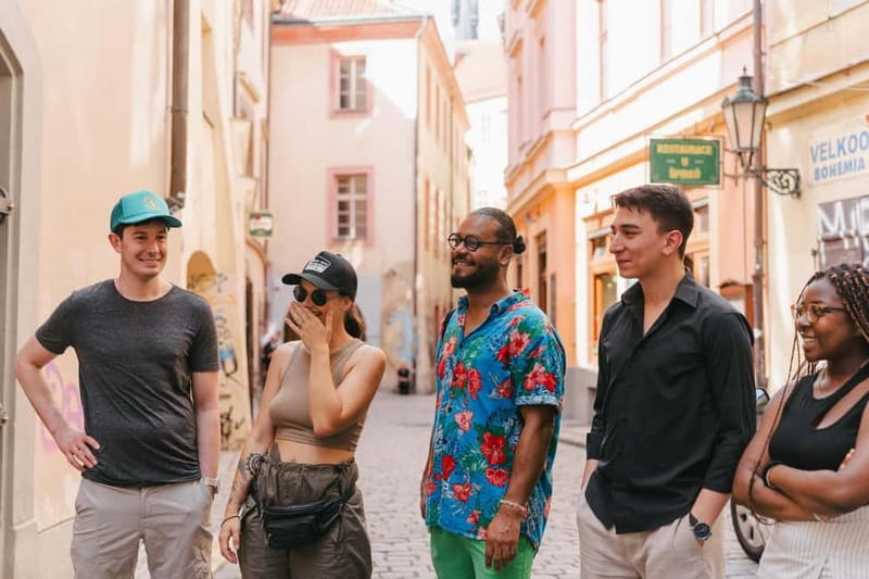 Prague: Old Town, Prague Castle & River Cruise Day Tour - Tram to Prague Castle, then two hours of stories
