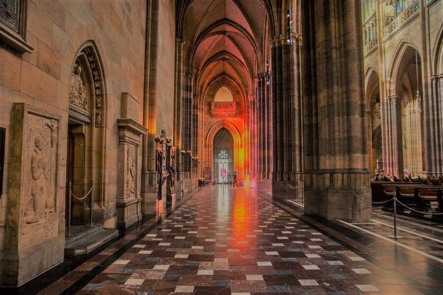 Prague: Prague Castle Complex Smartphone Audio Guide - Planning around the separate admission ticket