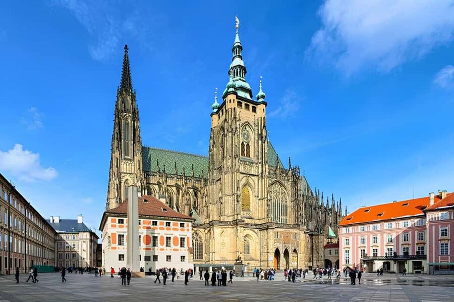 Prague: Prague Castle Skip-the-Line Ticket with Audioguide - Arriving without a traditional meeting point
