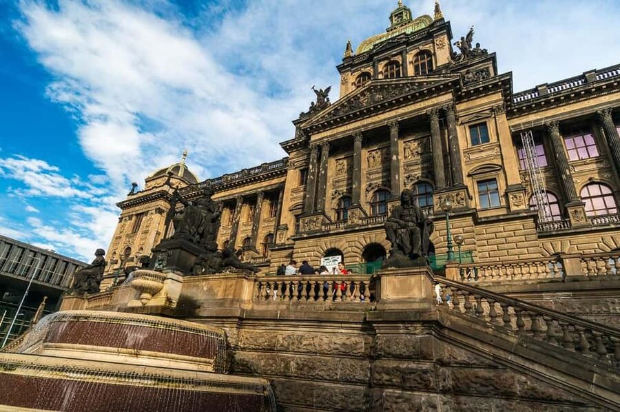 Prague Private Highlights Tour: Castle, Bridge & Old Town - Old Town and Charles Bridge