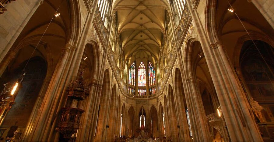 Prague: Private Prague Castle Interior Tour - Why a private Prague Castle tour can be worth it