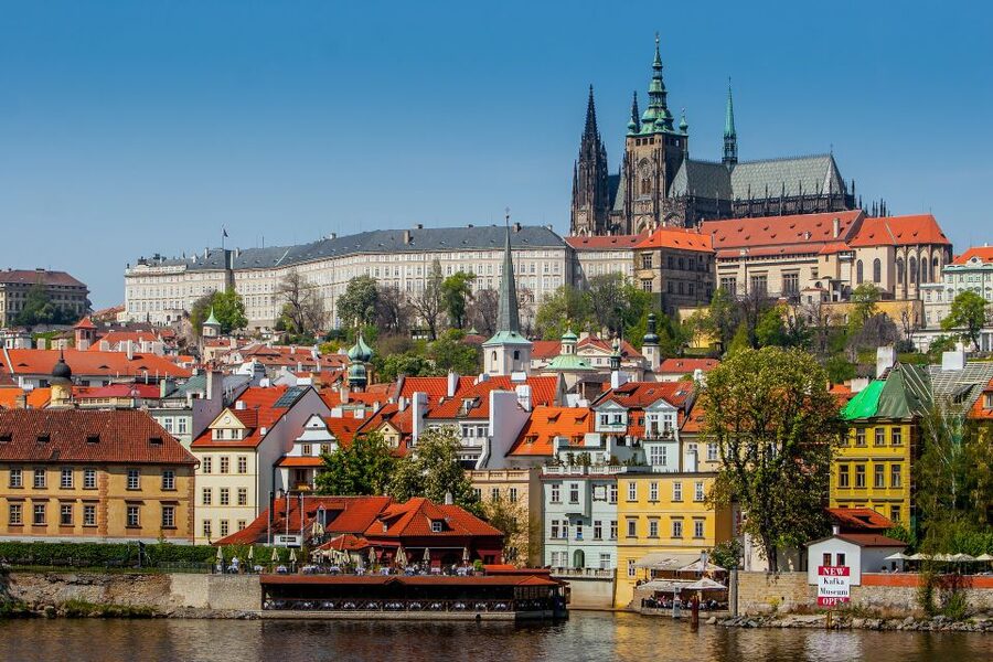 Prague: Private Tour of the Prague Castle Grounds - The Old Royal Palace and Czech Rulers