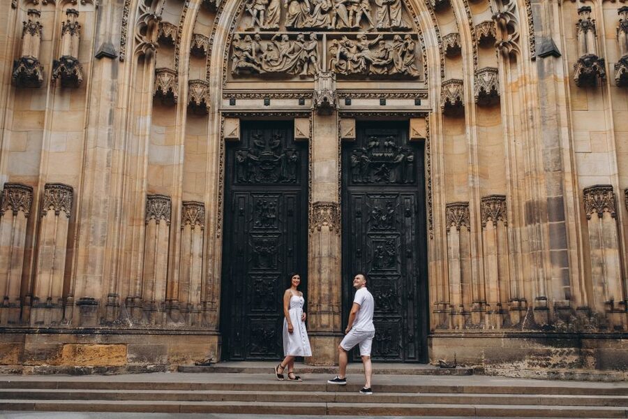 Prague: Professional Photoshoot at Prague Castle - Key points at a glance