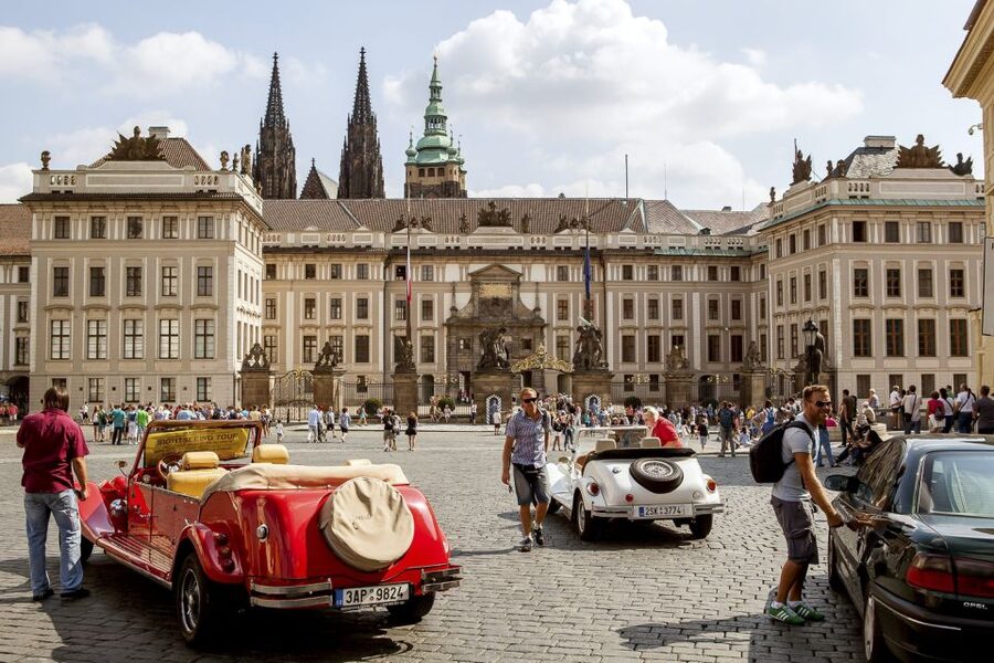 Prague: Skip-the-line Castle Ticket and Optional AudioGuide - Old Royal Palace and the limits of the ticket