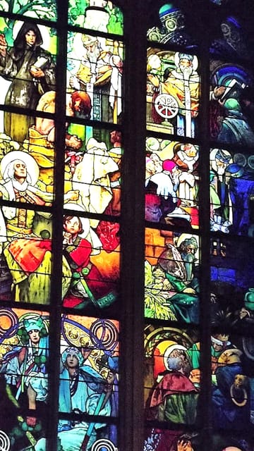 Prague: Skip-the-line Castle Ticket and Optional AudioGuide - St. George’s Basilica offers a change of mood