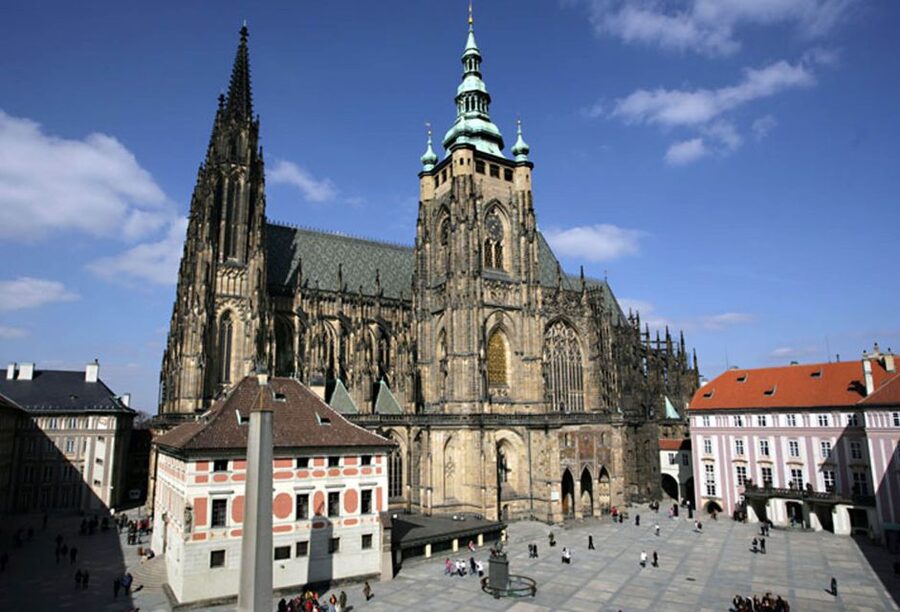 Prague: Stunning Viewpoints, Castle, City & Park Bike Tour - Petrin Park and the second set of views