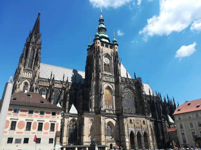 Prague: Tour to Prague Castle with tickets included. Spanish - The Old Royal Palace and the story of power