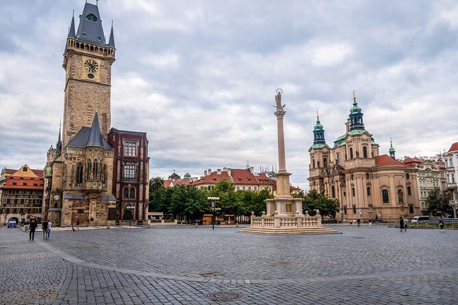 Prague Walking Tour of Old Town, Charles Bridge and Prague Castle - Reading the Astronomical Clock with a local guide