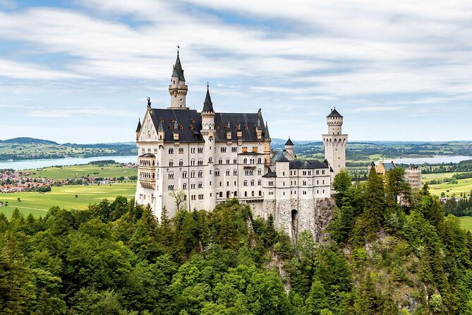 Premium Neuschwanstein Castle and Linderhof VIP Tour from Munich - Who should book, and who should think twice