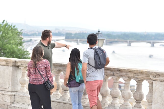 Private Buda Castle Walking Tour with Cake and Matthias Church - Coffee, cake, and practical Hungarian advice