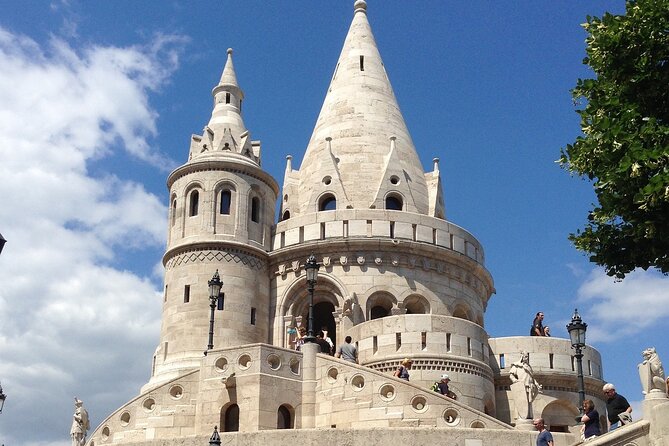 Private Budapest Sightseeing Tour: Royal Castle, Heroes Square, Chain Bridge - Crossing Chain Bridge into Buda