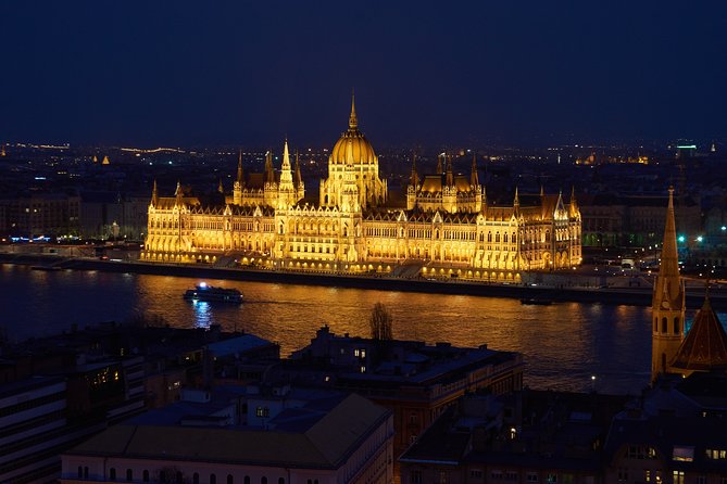 Private Budapest Sightseeing Tour: Royal Castle, Heroes Square, Chain Bridge - Andrássy Avenue and Heroes’ Square